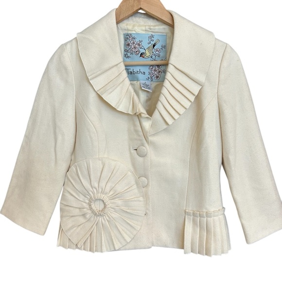 Tabitha (anthropologie) Sz. 2 will blend flower embellishrd Cream blazer EUC - Picture 1 of 13